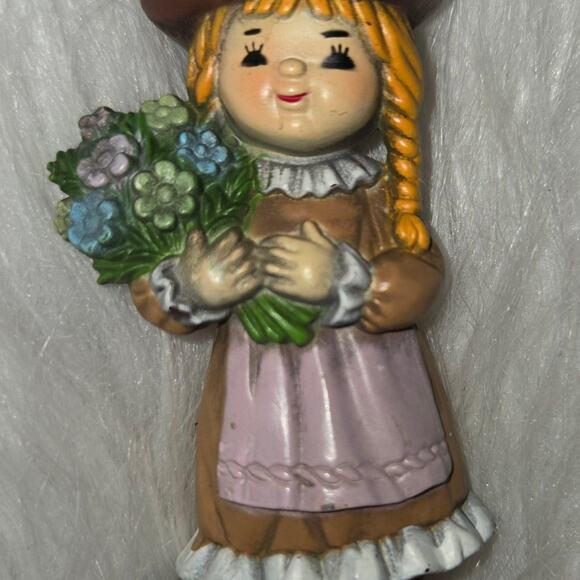 Vintage 1980's Bradford Exchange Ornament Girl with hat & flowers - Picture 3 of 4